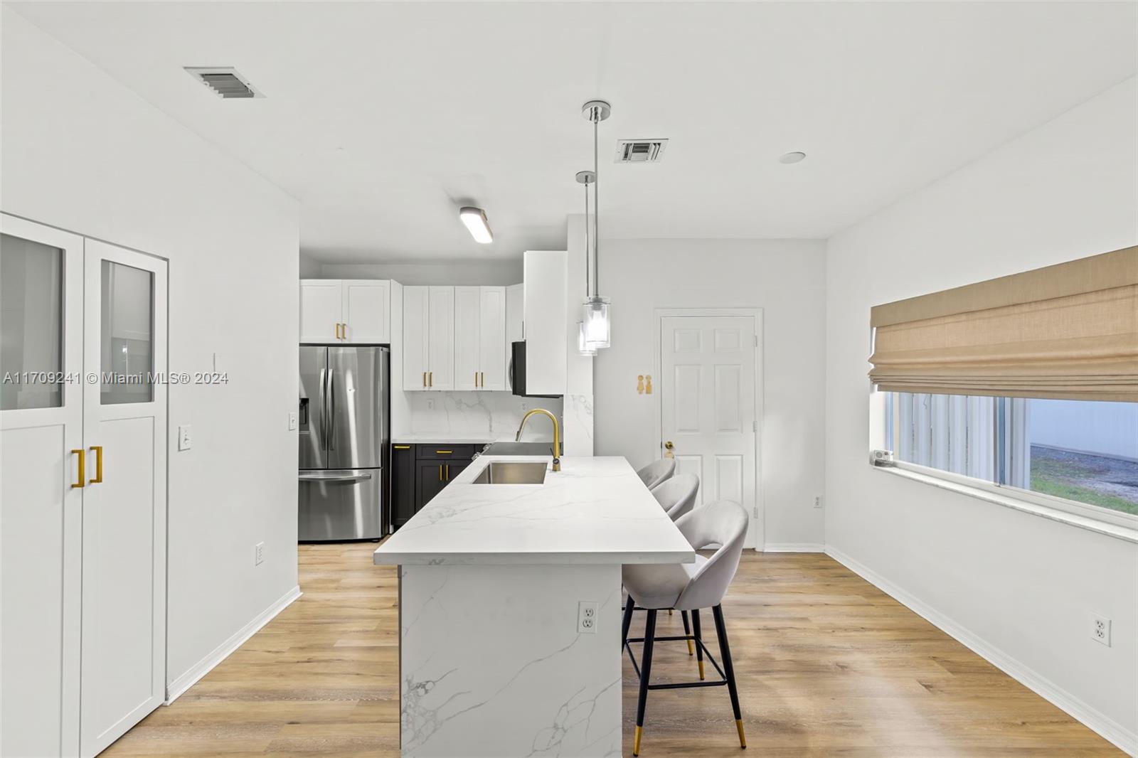 1708 Southwest 101st Terrace Miramar, FL 33025 - Photo 7 of 25