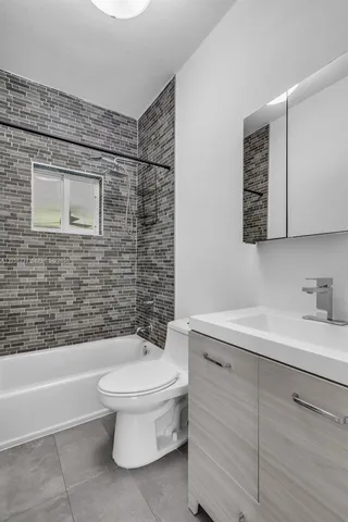 $4,500 | 3508 Northwest 19th Terrace, Miami, FL 33125