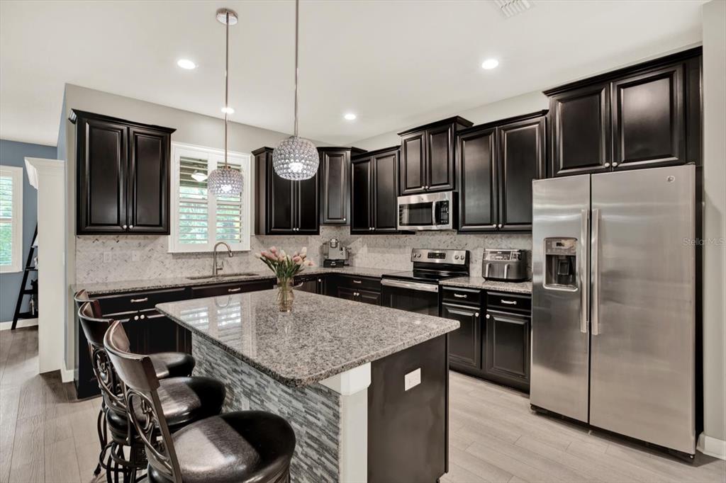 17358 Old Tobacco Road Lutz, FL 33558 - Photo 5 of 38