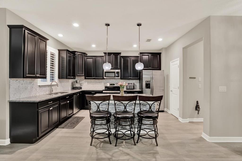 17358 Old Tobacco Road Lutz, FL 33558 - Photo 6 of 38