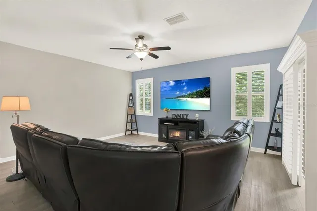 $400,000 | 17358 Old Tobacco Road, Lutz, FL 33558