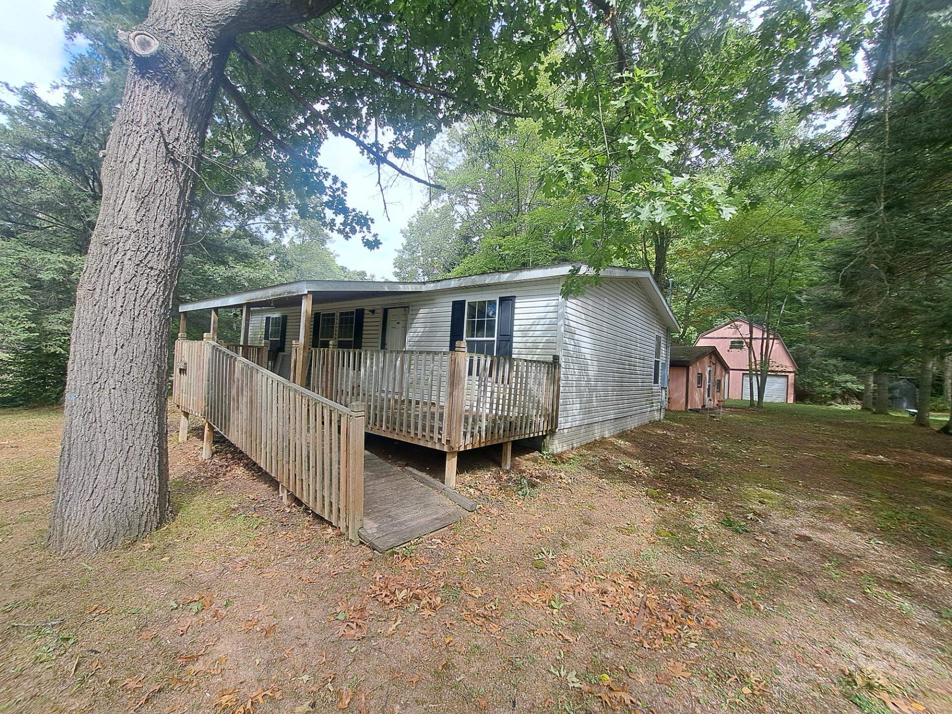 9481 Cook Avenue Lake, MI 48632 - Photo 1 of 8