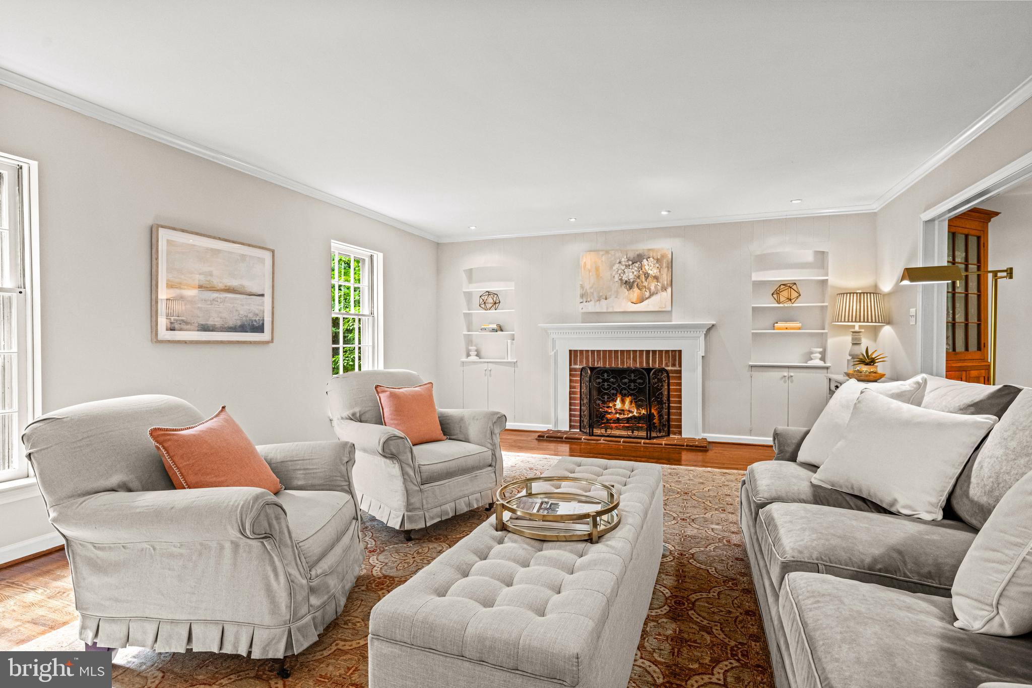 20 Patriot Circle Devon, PA 19333 - Photo 6 of 36 Living Room