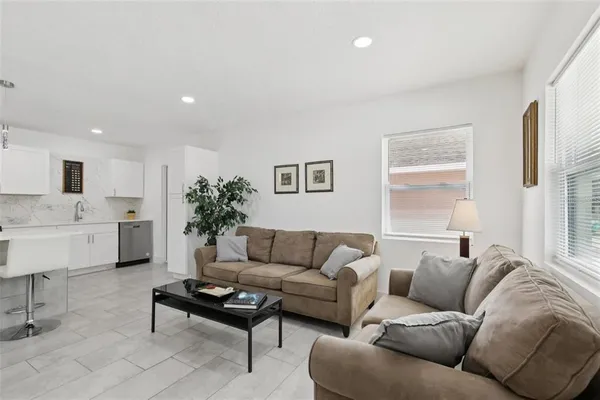 $2,800 | 3530 Goodrich Avenue, Sarasota, FL 34234