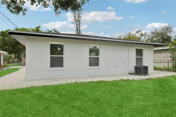 $2,800 | 3530 Goodrich Avenue, Sarasota, FL 34234