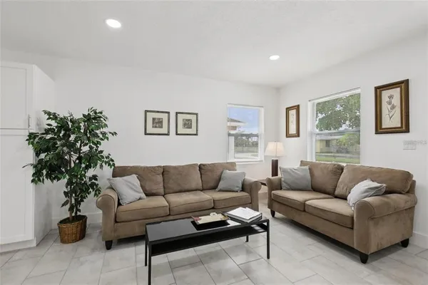 $2,800 | 3530 Goodrich Avenue, Sarasota, FL 34234