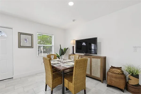 $2,800 | 3530 Goodrich Avenue, Sarasota, FL 34234