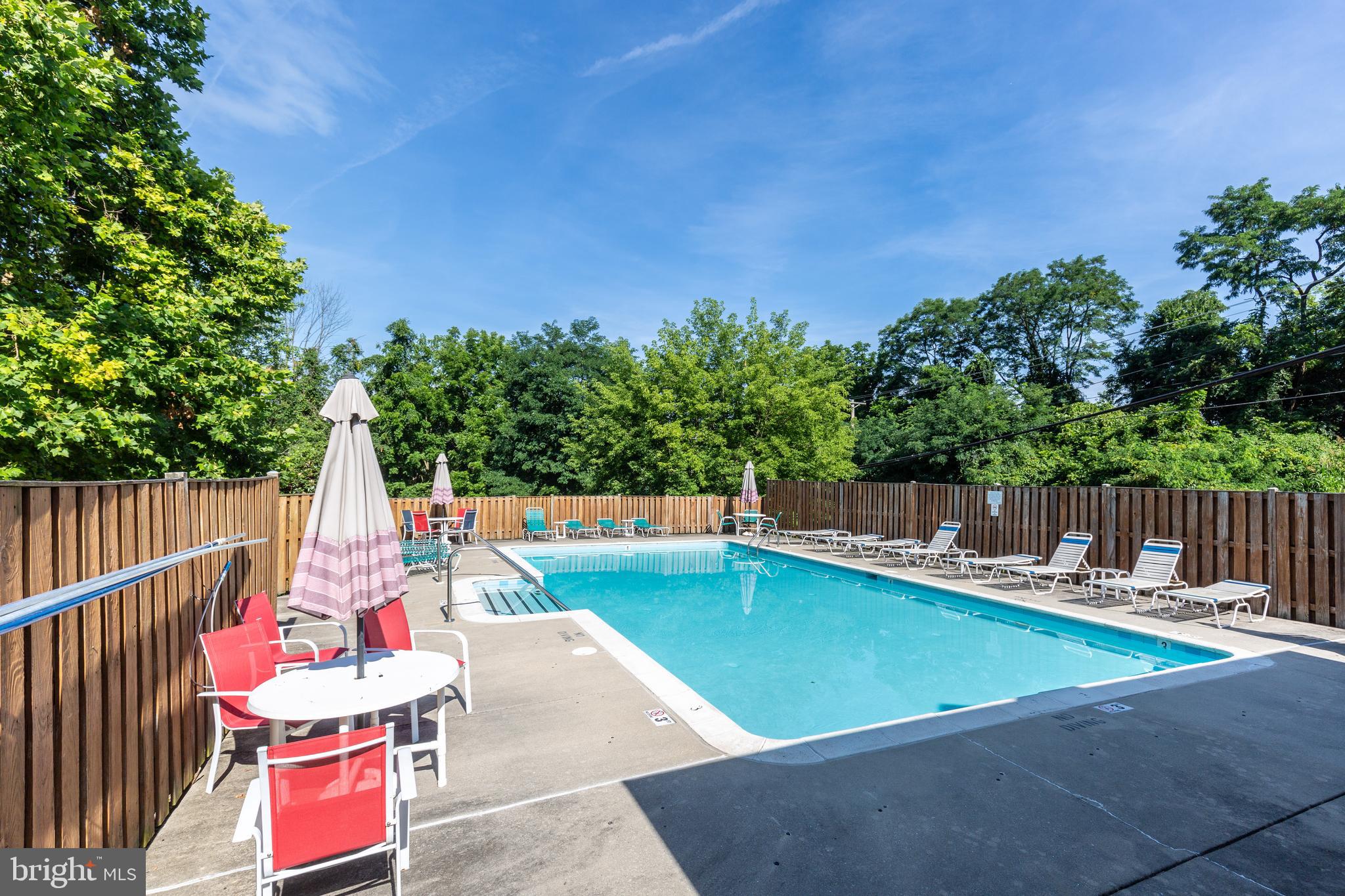 425 Pleasanton Road, Unit C23 Westminster, MD 21157 - Photo 28 of 48 Swimming pool!