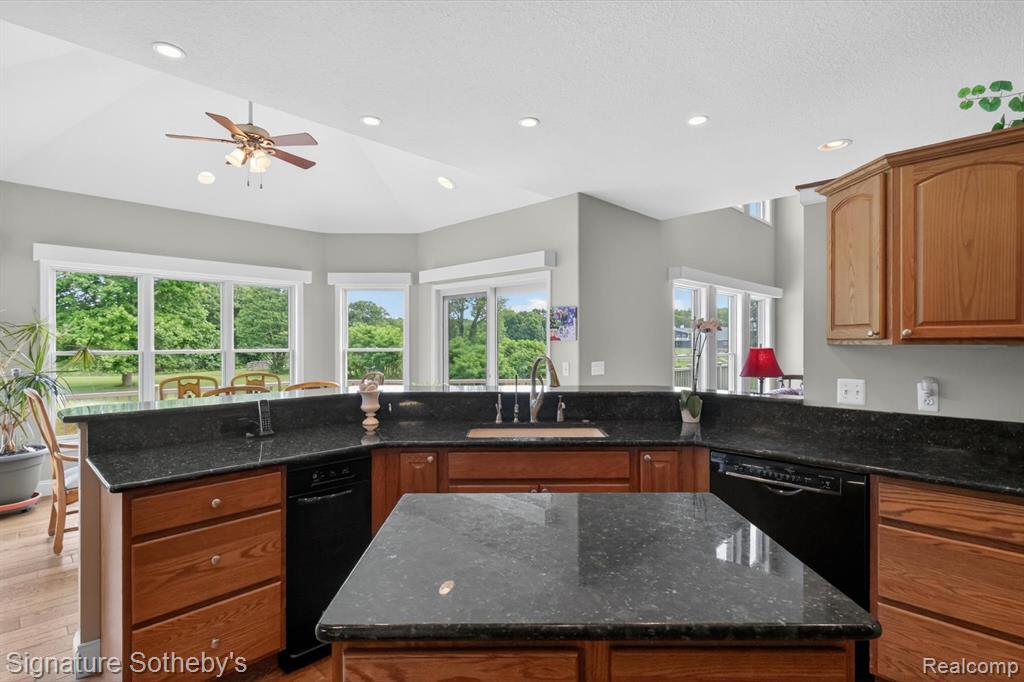 12700 Shaffer Road Davisburg, MI 48350 - Photo 16 of 99