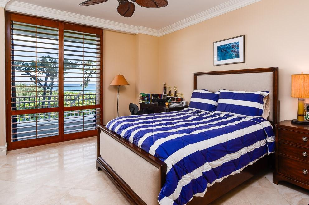19700 South Beach Road, Unit 2S Jupiter, FL 33469 - Photo 14 of 30 Guest Bedroom
