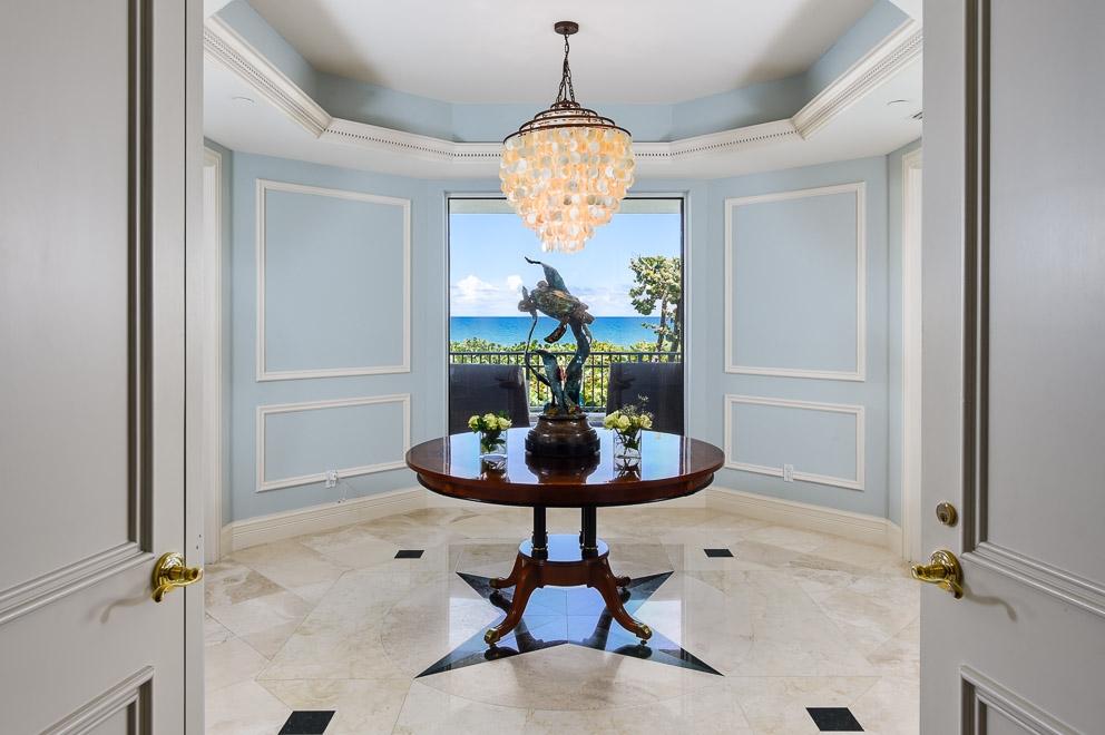 19700 South Beach Road, Unit 2S Jupiter, FL 33469 - Photo 2 of 30 Foyer