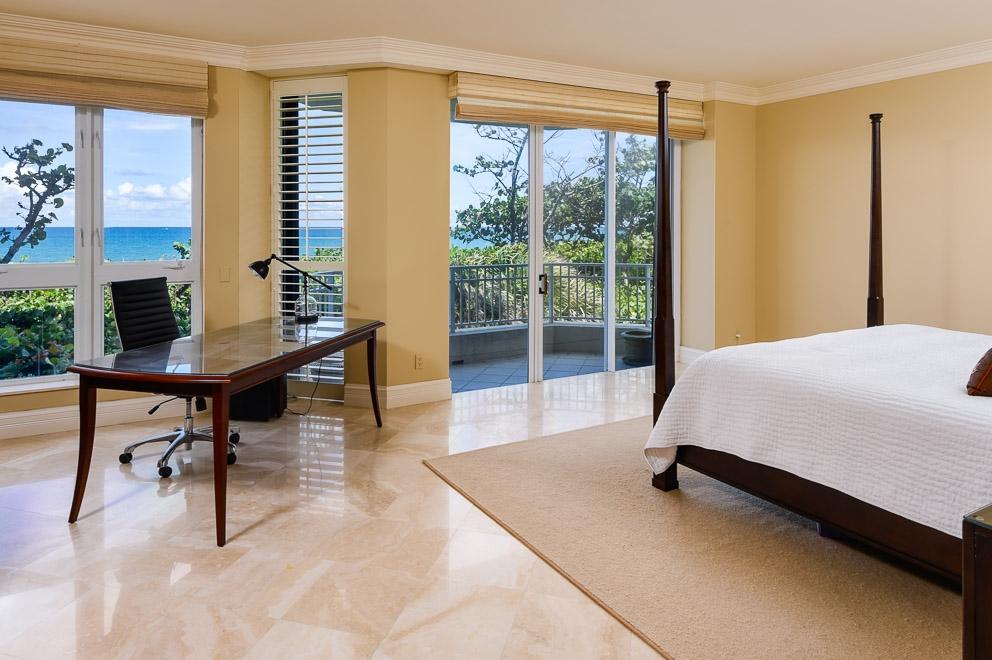 19700 South Beach Road, Unit 2S Jupiter, FL 33469 - Photo 10 of 30 Master Bedroom