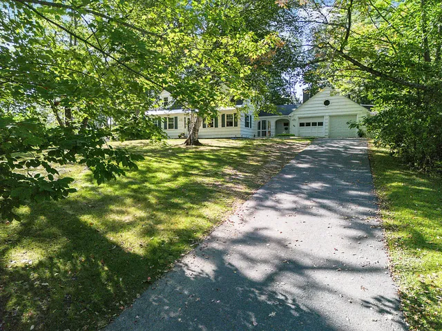 $325,000 | 28 1st Rangeway, Waterville, ME 04901