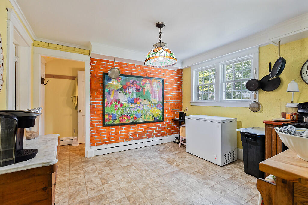 28 1st Rangeway Waterville, ME 04901 - Photo 5 of 46 Plenty of room