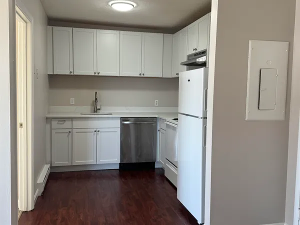 $1,895 | 153 West Hancock Street, Unit 32, Manchester, NH 03102