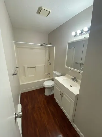 $1,895 | 153 West Hancock Street, Unit 32, Manchester, NH 03102