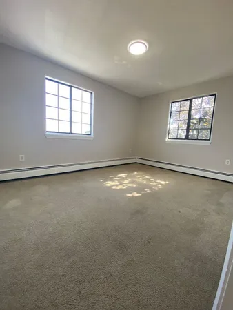 $1,895 | 153 West Hancock Street, Unit 32, Manchester, NH 03102