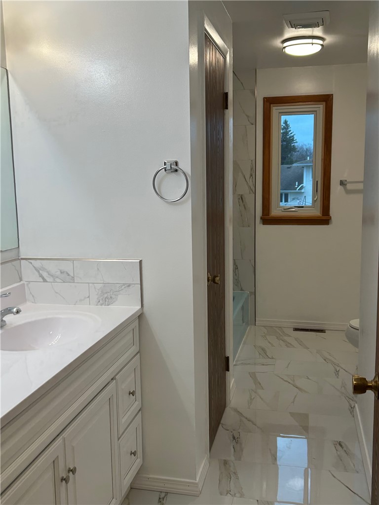 124 Granada Circle Irondequoit, NY 14609 - Photo 28 of 43