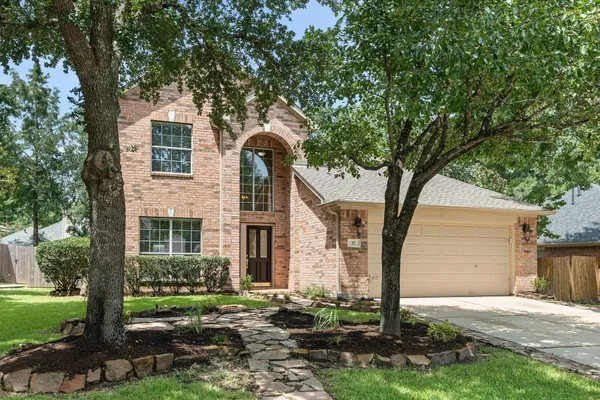 $2,580 | 27 North Queenscliff Circle, The Woodlands, TX 77382