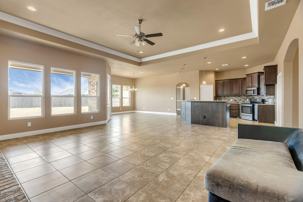 6101 Ridge View Street Midland, TX 79705 - Photo 7 of 26 Gallery Image 7