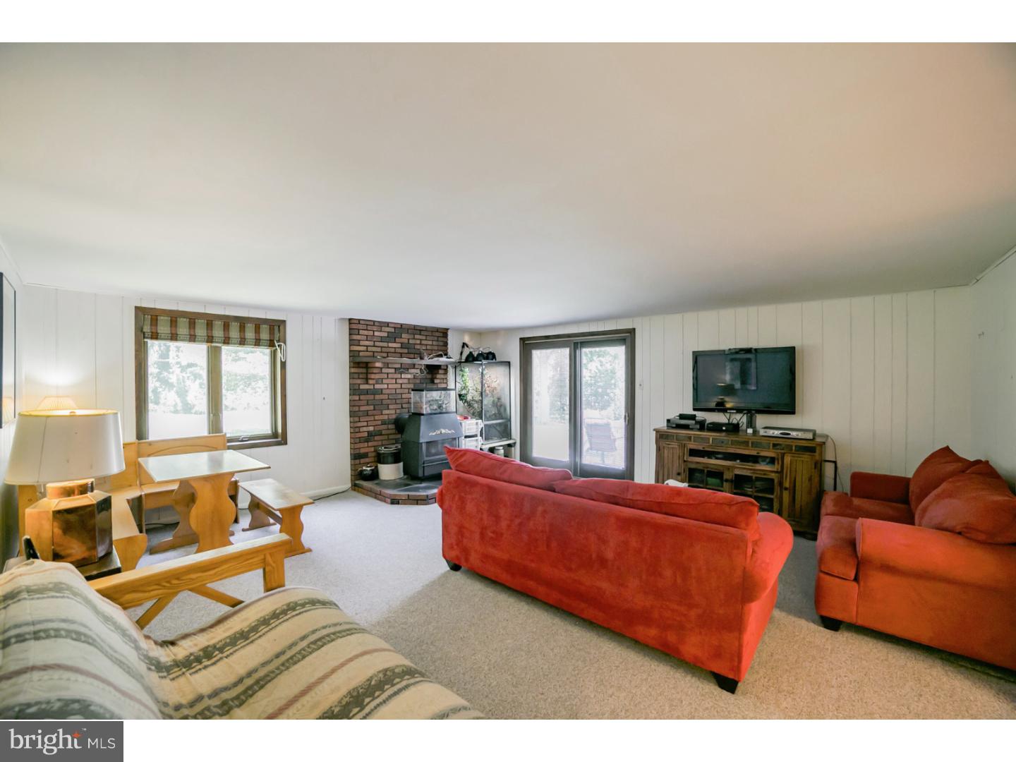 27 Glenview Road Phoenixville, PA 19460 - Photo 15 of 25 Family Room