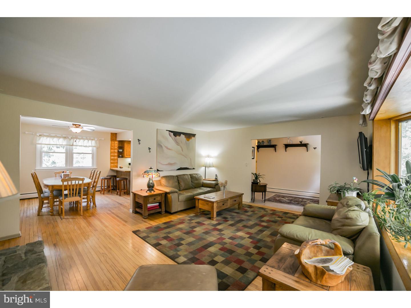 27 Glenview Road Phoenixville, PA 19460 - Photo 7 of 25 Dining Room
