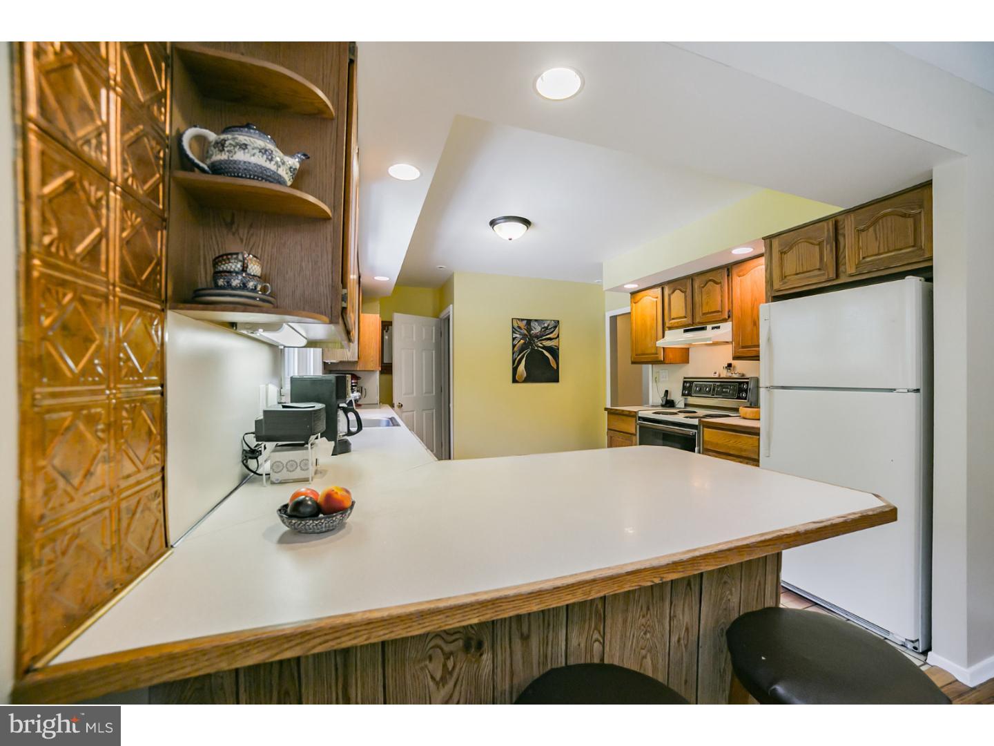 27 Glenview Road Phoenixville, PA 19460 - Photo 10 of 25 Kitchen