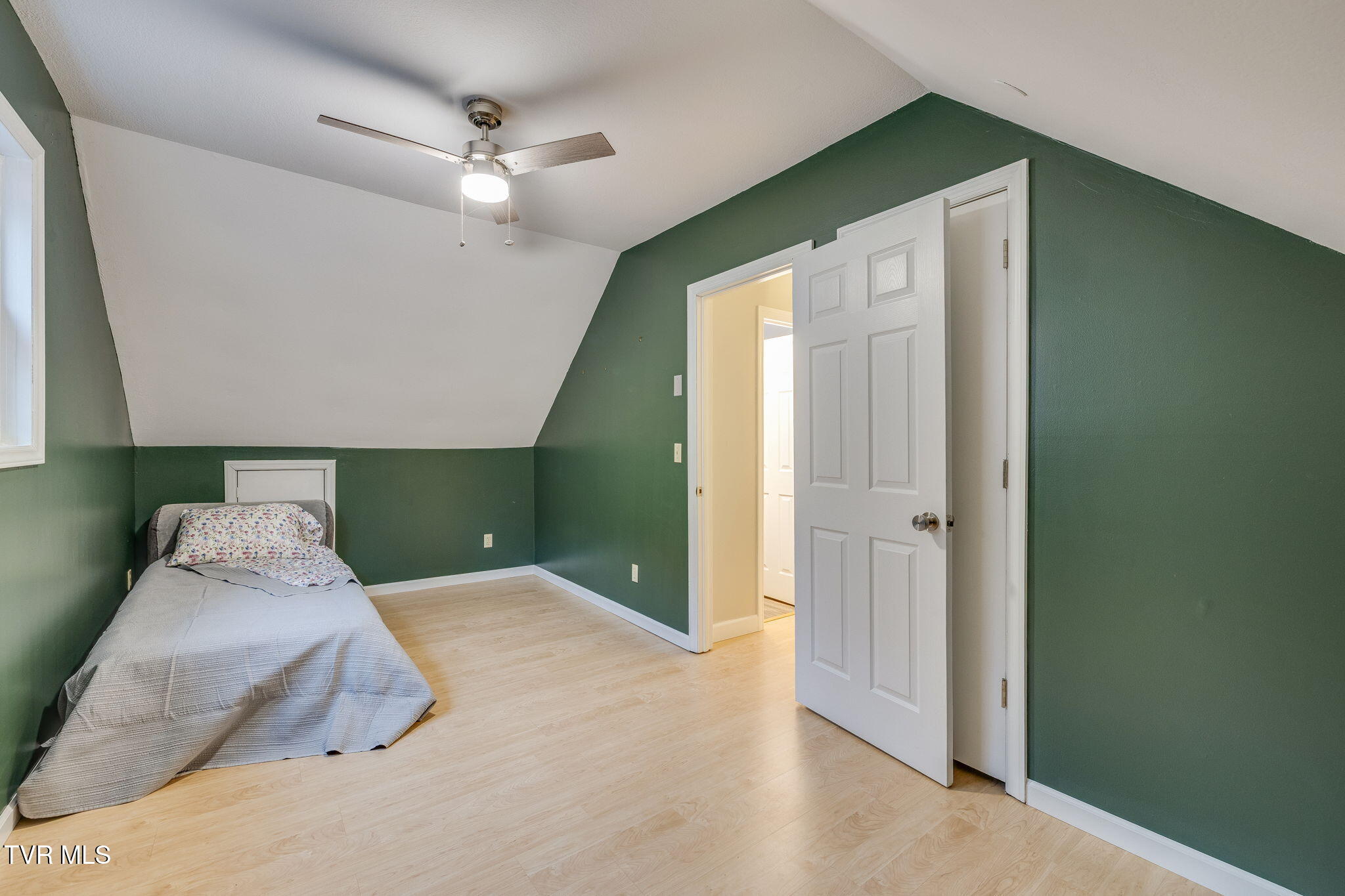 195 Bear Hollow Road Elizabethton, TN 37643 - Photo 21 of 42 021