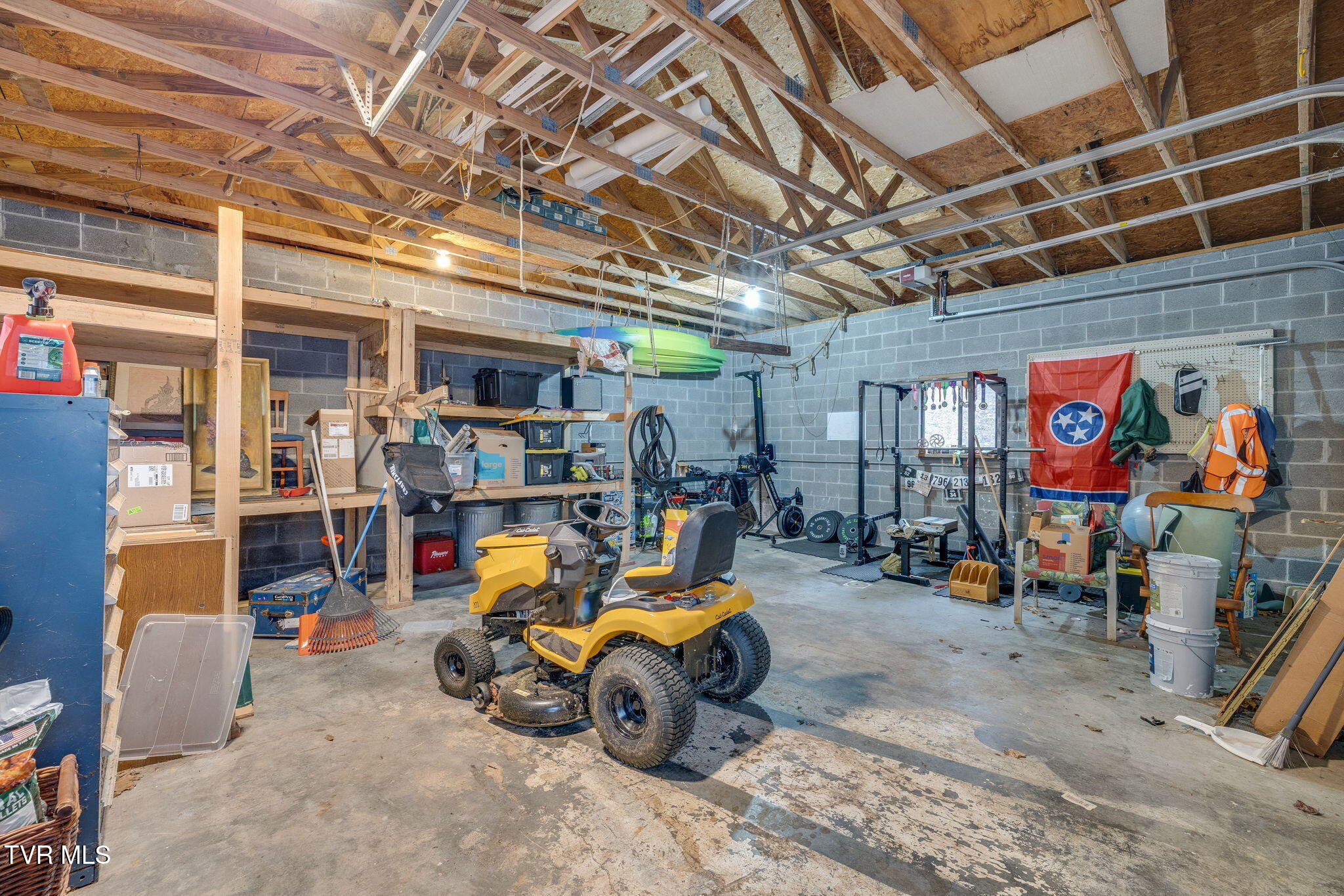 195 Bear Hollow Road Elizabethton, TN 37643 - Photo 28 of 42 029