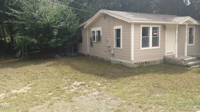 $1,500 | 5120 East 11th Street, Panama City, FL 32404