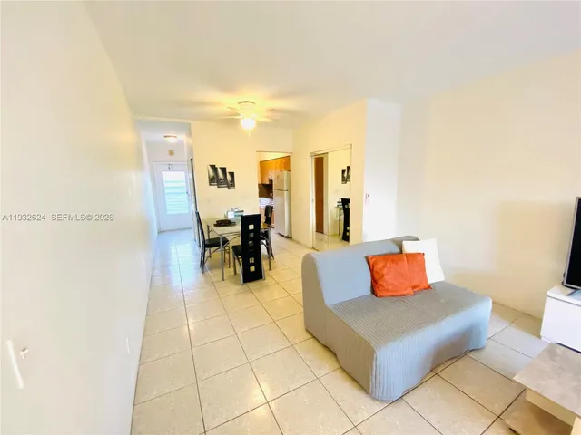 $1,500 | 1560 Northeast 127th Street, Unit 203, North Miami, FL 33161