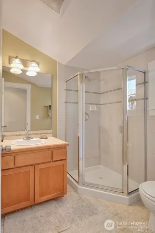 $4,250 | 213 15th Avenue, Seattle, WA 98122