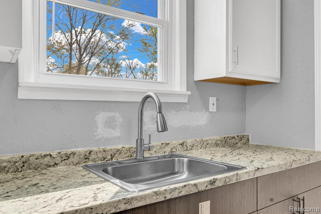9641 Balfour Road Detroit, MI 48224 - Photo 12 of 20 Gallery Image 12