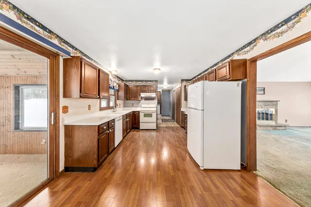 $999,000 | S78W30182 Sugden Road, Mukwonago, WI 53149