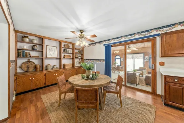 $999,000 | S78W30182 Sugden Road, Mukwonago, WI 53149