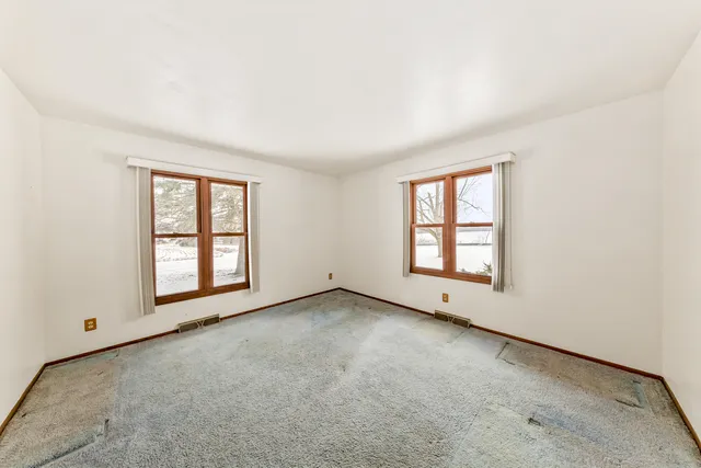 $999,000 | S78W30182 Sugden Road, Mukwonago, WI 53149