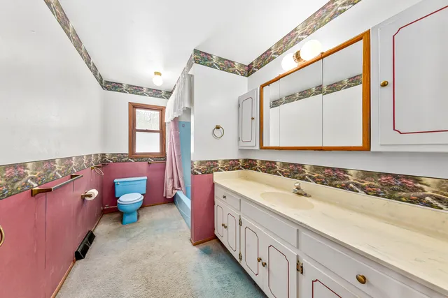 $999,000 | S78W30182 Sugden Road, Mukwonago, WI 53149