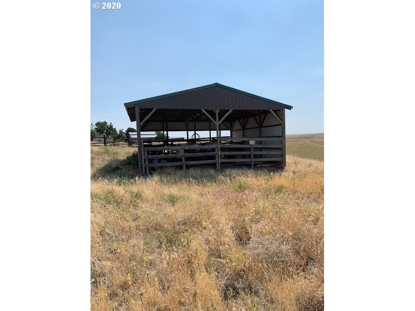 Schroeder Road Pendleton, OR 97801 - Photo 3 of 9
