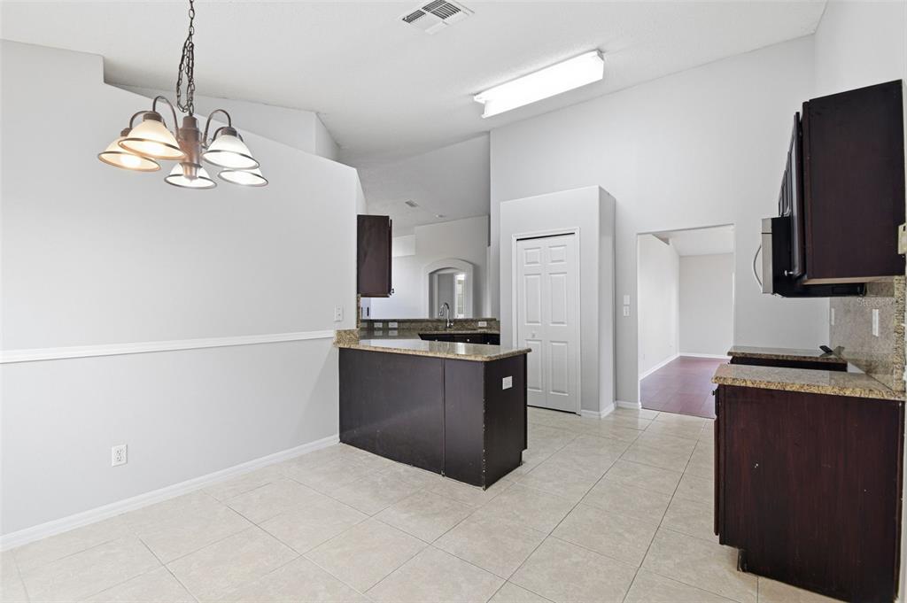 1708 Powder Ridge Drive Valrico, FL 33594 - Photo 20 of 52
