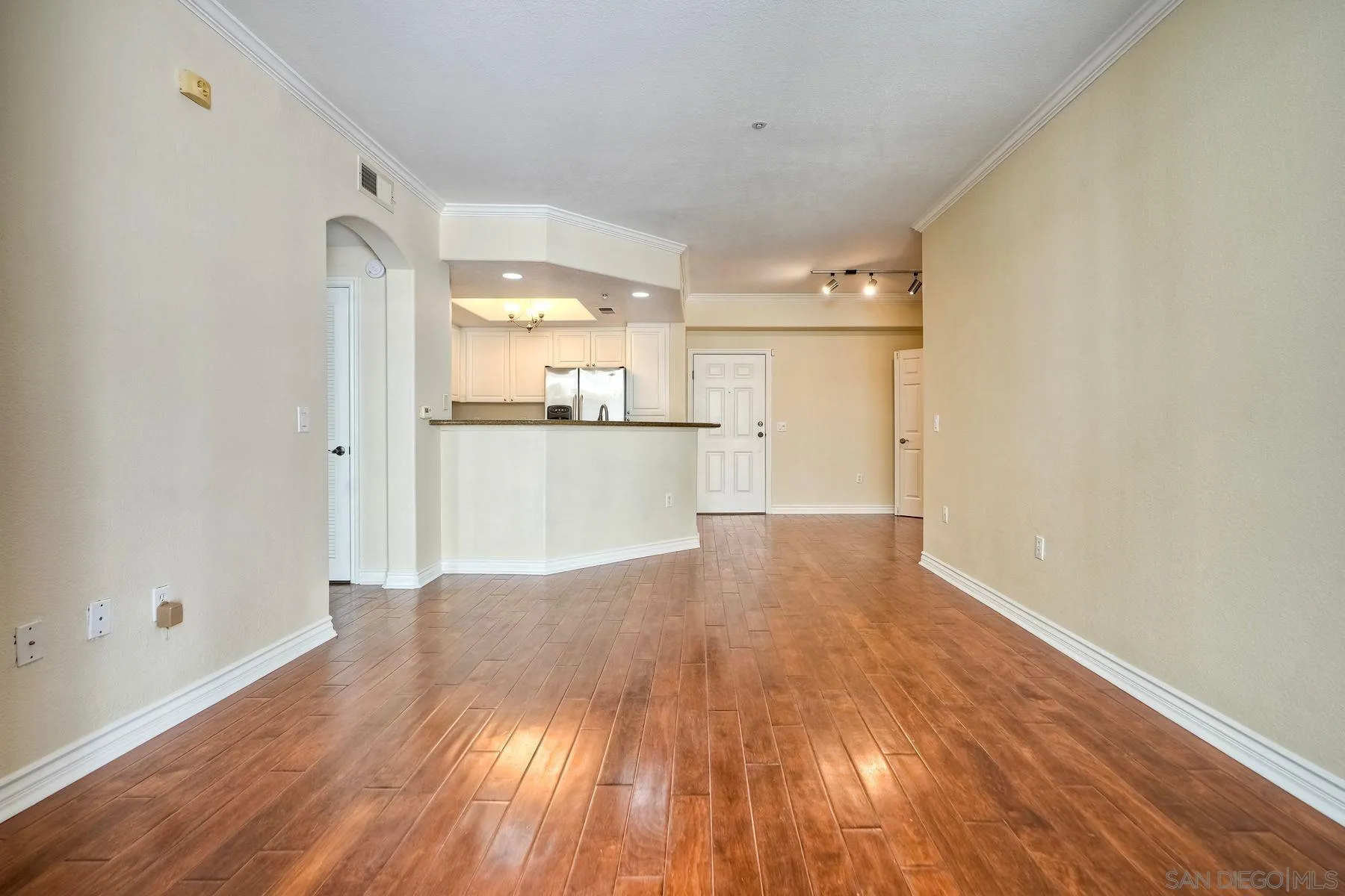 9253 Regents Road, Unit A110 La Jolla, CA 92037 - Photo 9 of 36