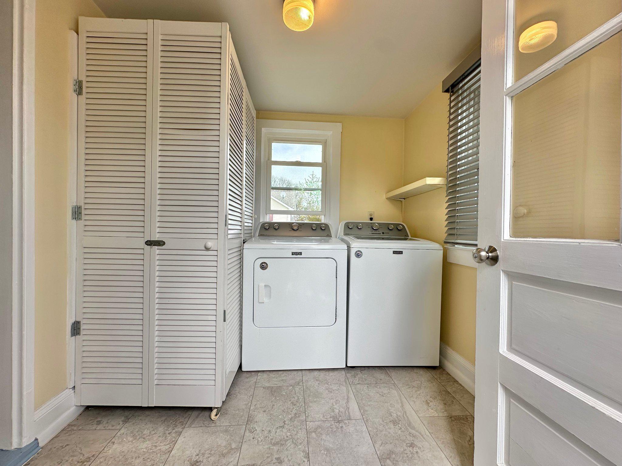 21530 Coopertown Road Tilghman, MD 21671 - Photo 14 of 23 Mudroom/Laundry space.