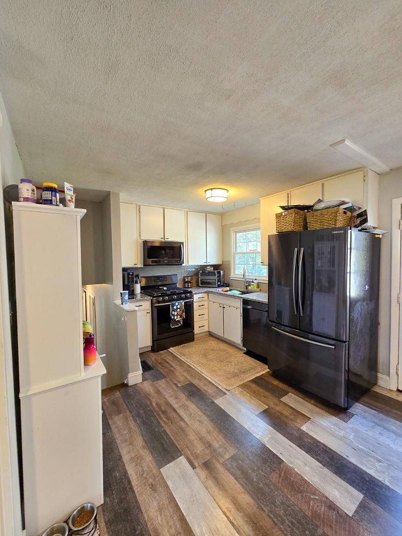 5813 Rangeley Drive Raleigh, NC 27609 - Photo 9 of 34 Photo #9