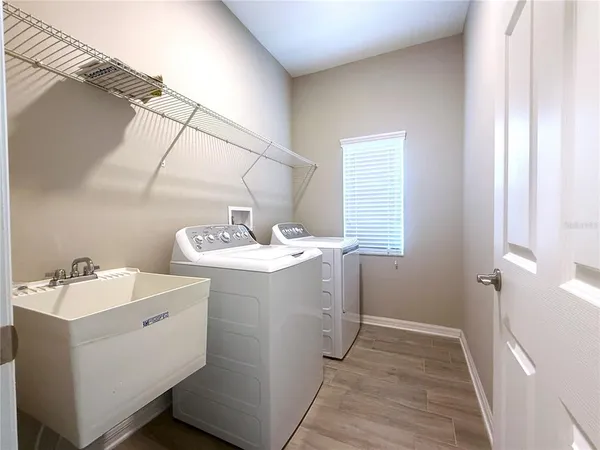 $2,500 | 2453 Stapleford Place, Wesley Chapel, FL 33543