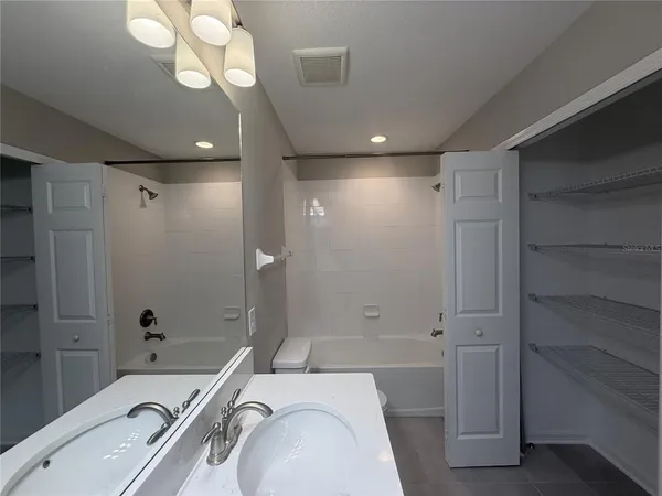 $2,500 | 2453 Stapleford Place, Wesley Chapel, FL 33543