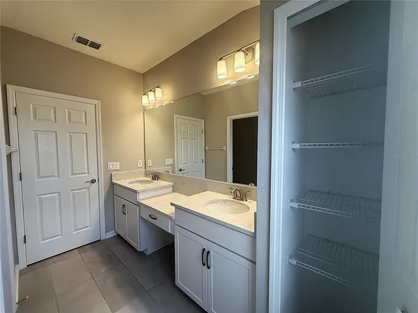 $2,500 | 2453 Stapleford Place, Wesley Chapel, FL 33543