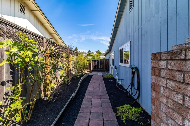$749,000 | 1234 Military West, Benicia, CA 94510