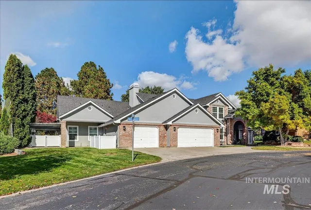 $699,899 | 898 North Nicklaus Lane, Eagle, ID 83616
