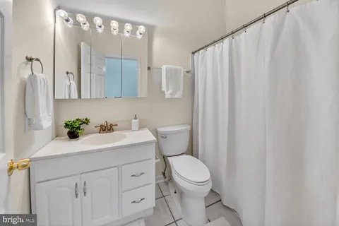 $429,900 | 4303 Thistlewood Terrace, Burtonsville, MD 20866