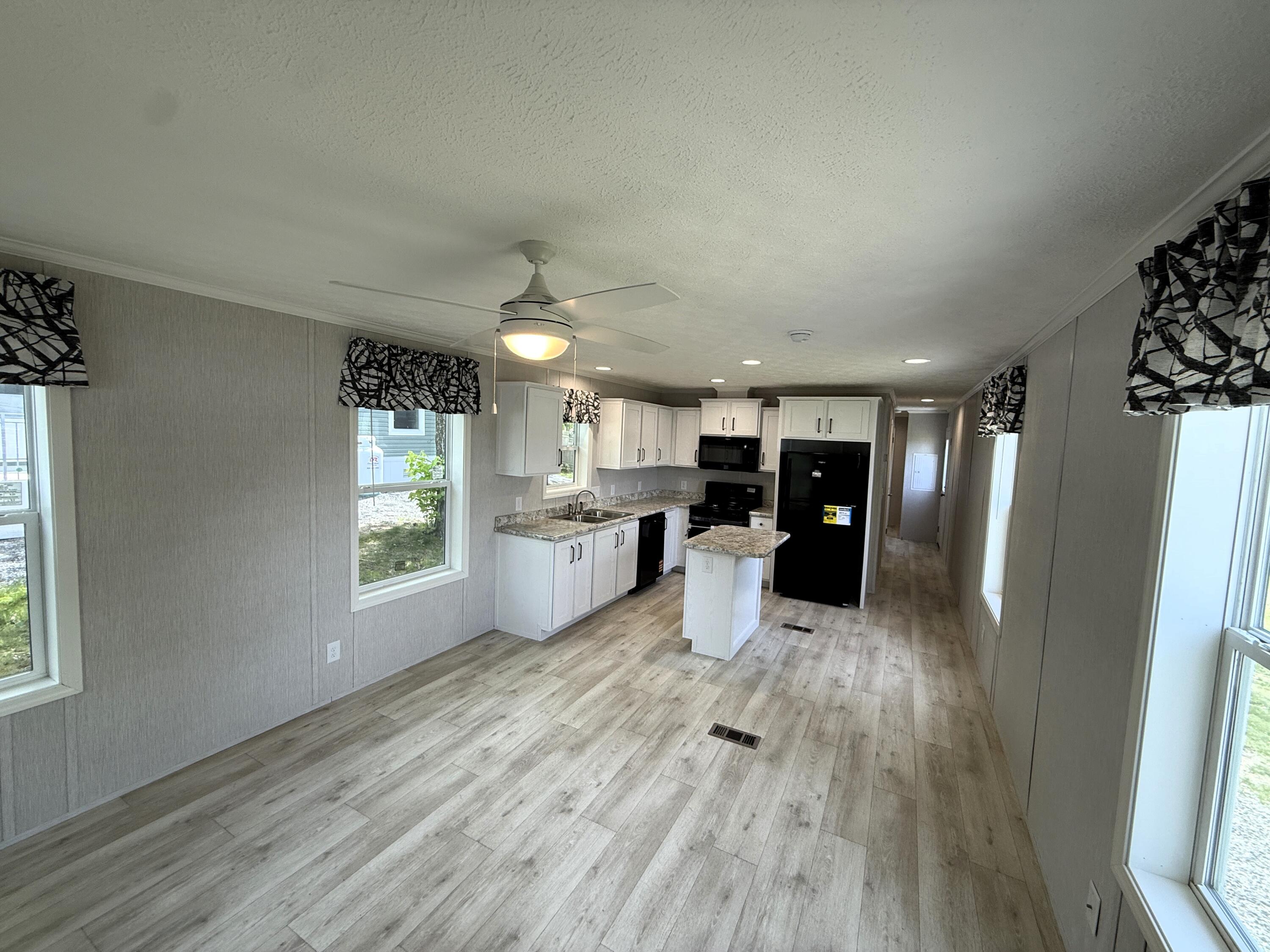 970 Gardiner Road, Unit 3 Wiscasset, ME 04578 - Photo 3 of 9 Living & Kitchen