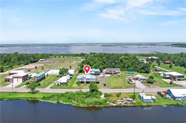 $70,000 | 5602 Highway 56, Chauvin, LA 70344